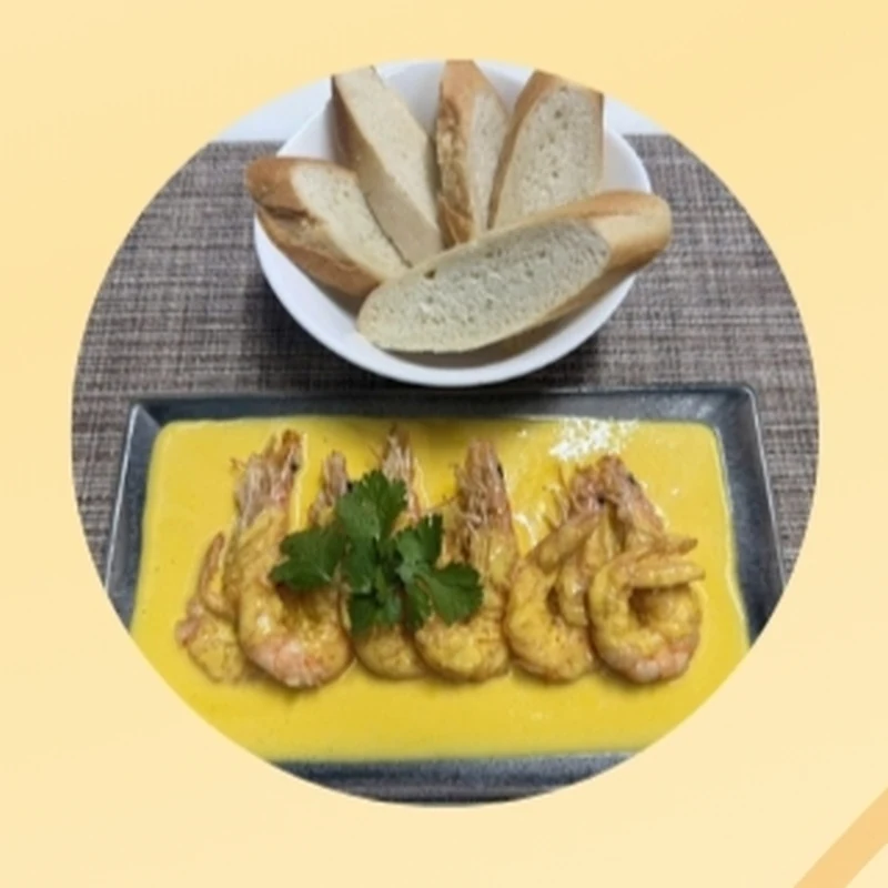 Creveți în sos de usturoi și unt