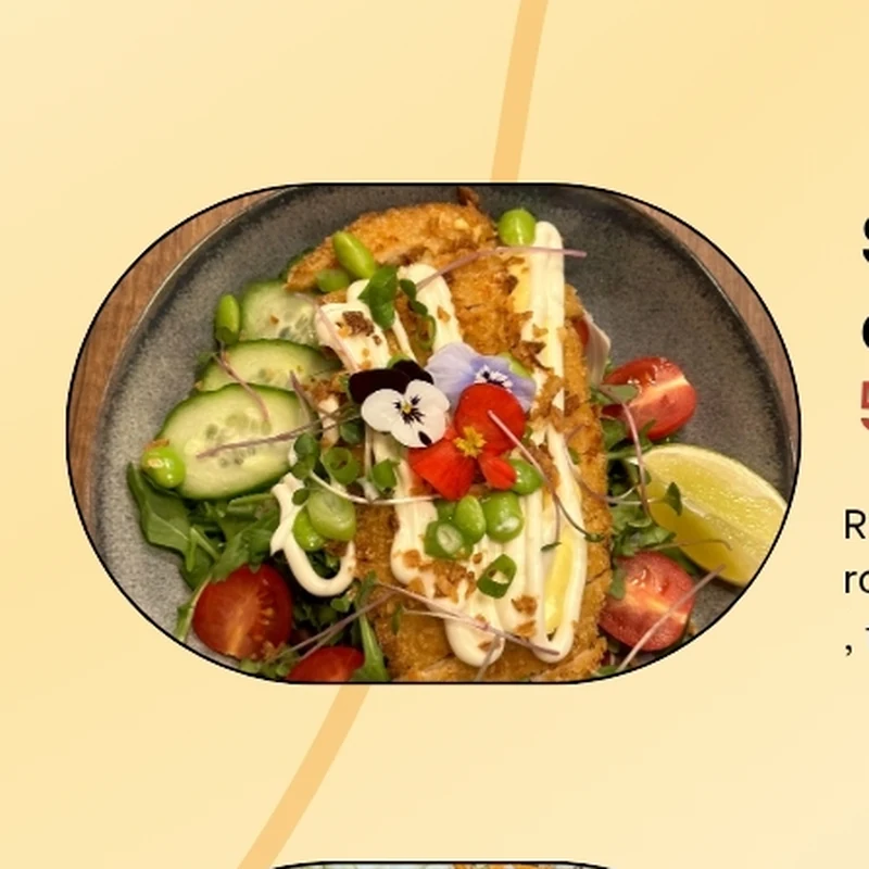 Salată cu pui crispy